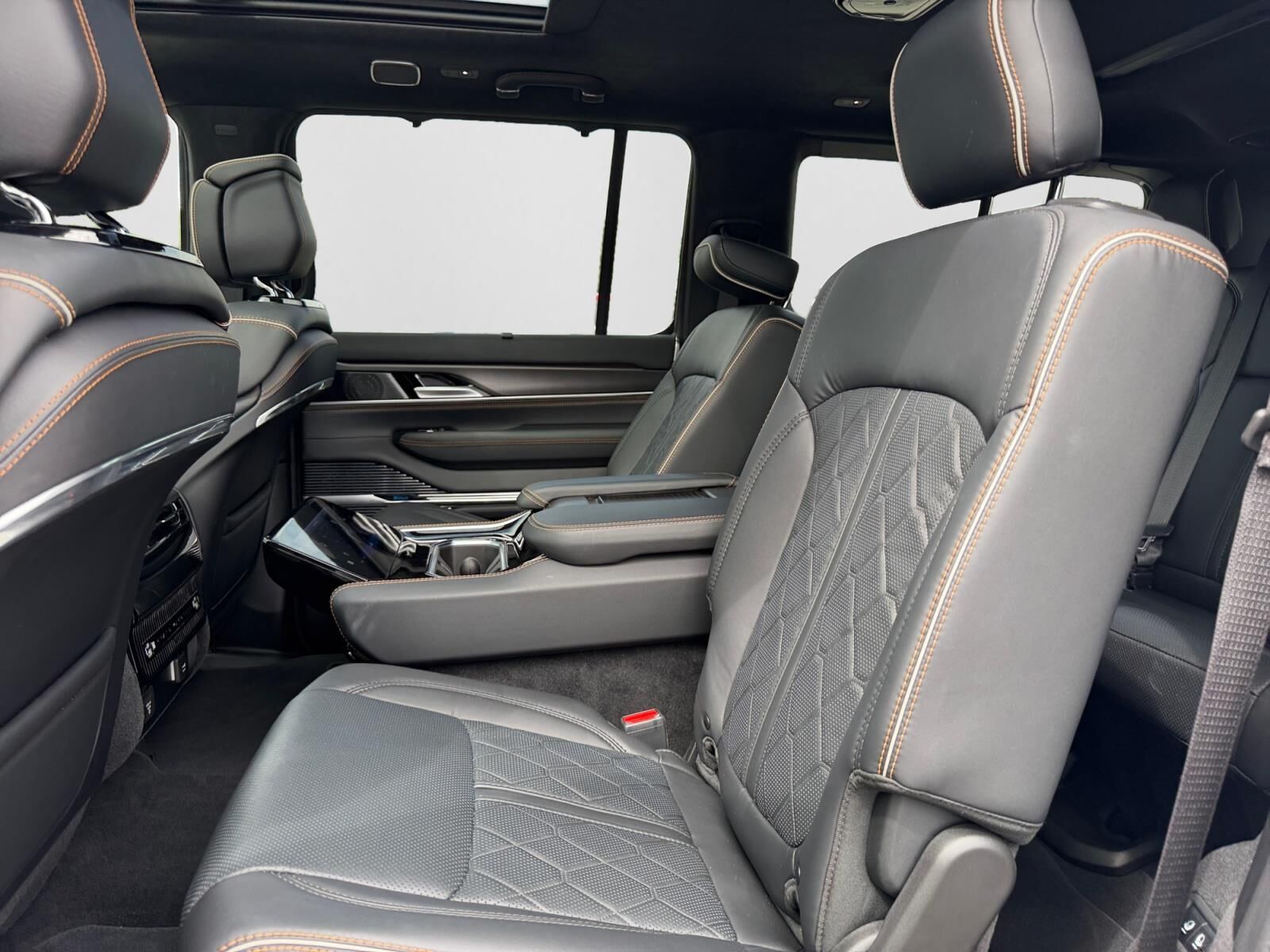 2025 JEEP Grand Wagoneer