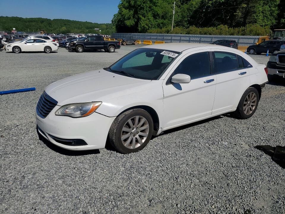 2013 CHRYSLER 200
