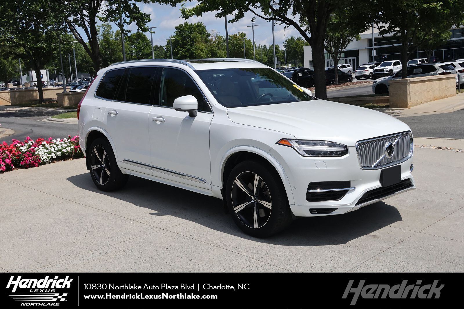 2017 VOLVO XC90