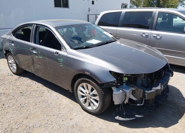 2014 LEXUS ES