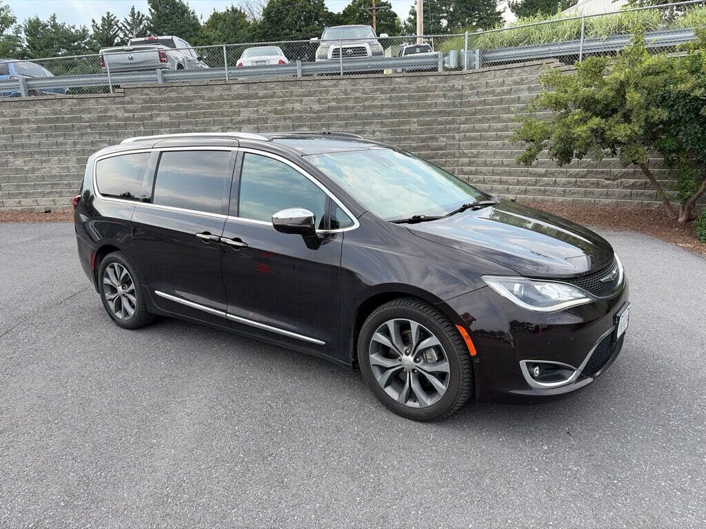 2017 CHRYSLER Pacifica