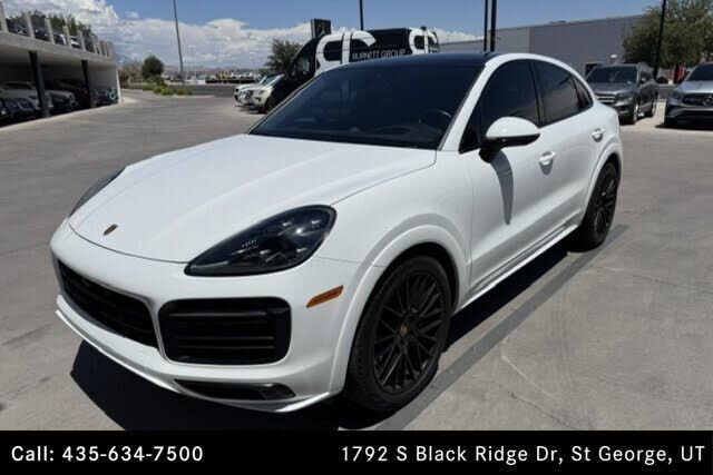 2021 PORSCHE Cayenne