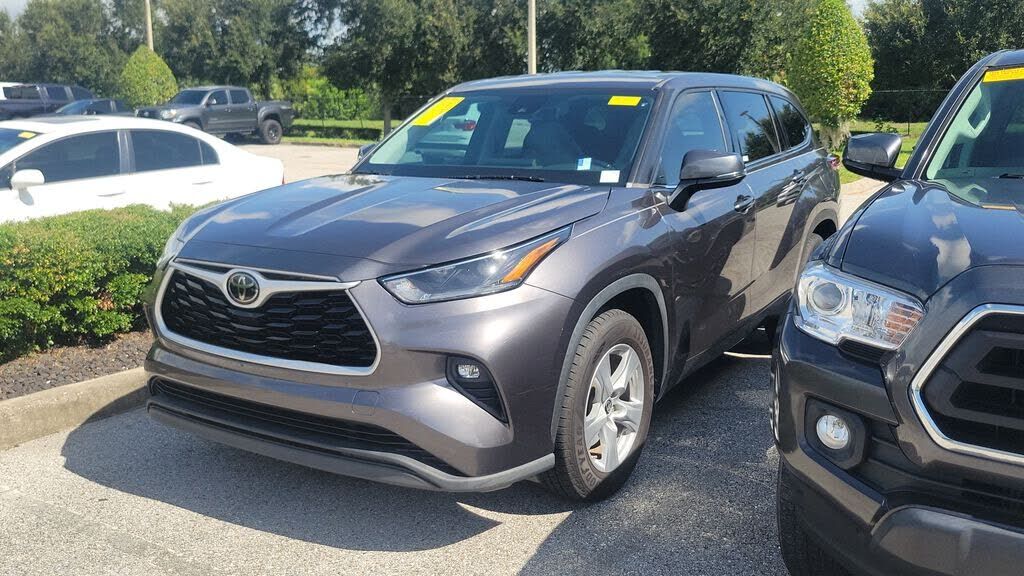 2021 TOYOTA Highlander