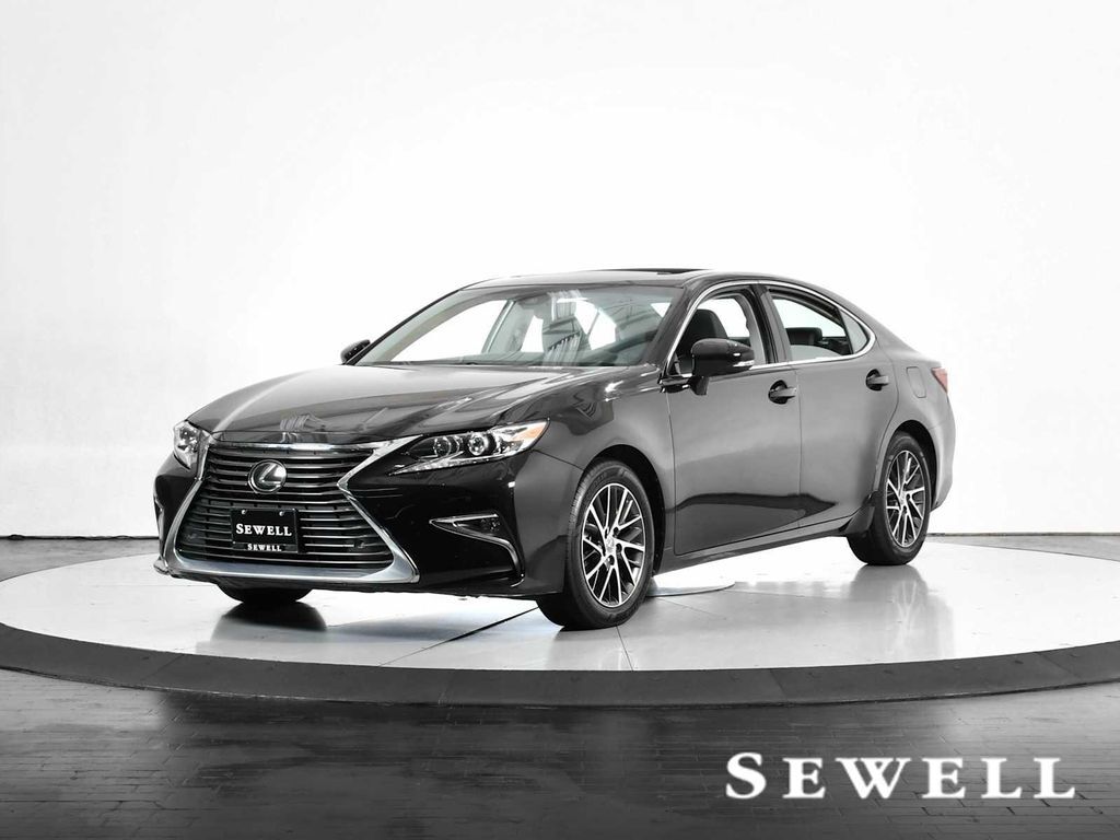 2017 LEXUS ES