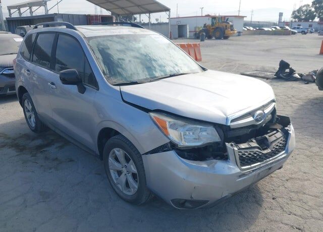 2016 SUBARU Forester