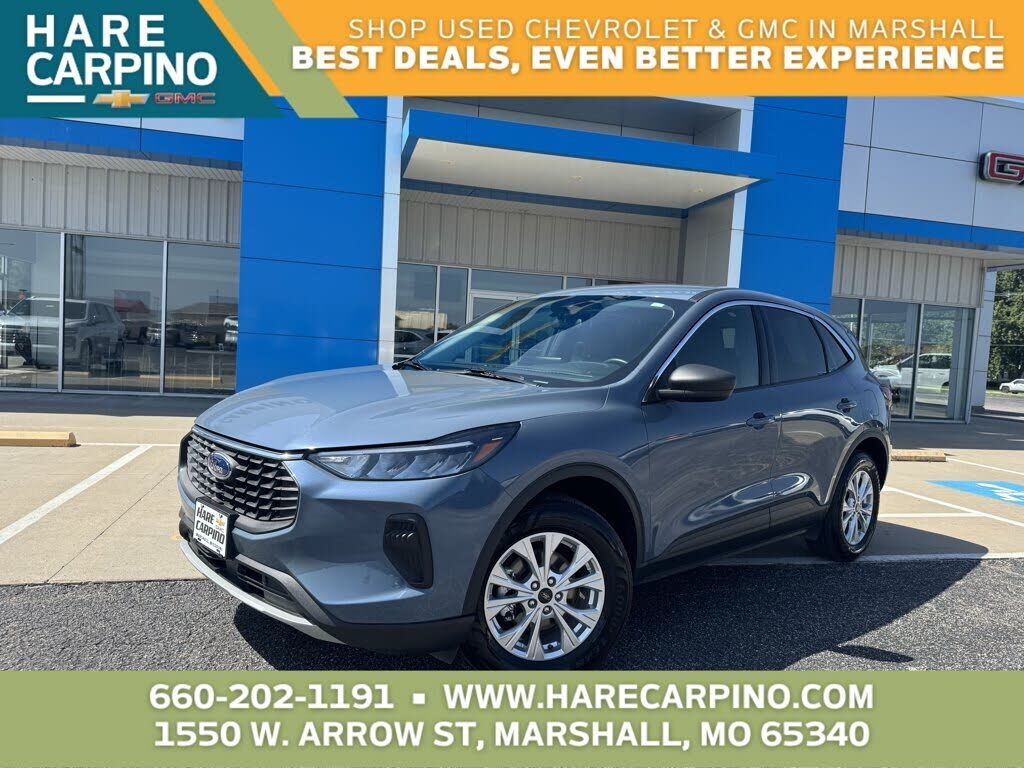 2024 FORD Escape