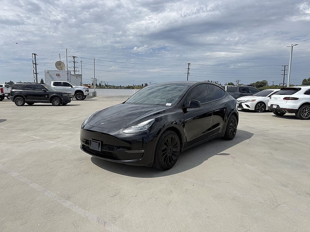 2022 TESLA Model Y