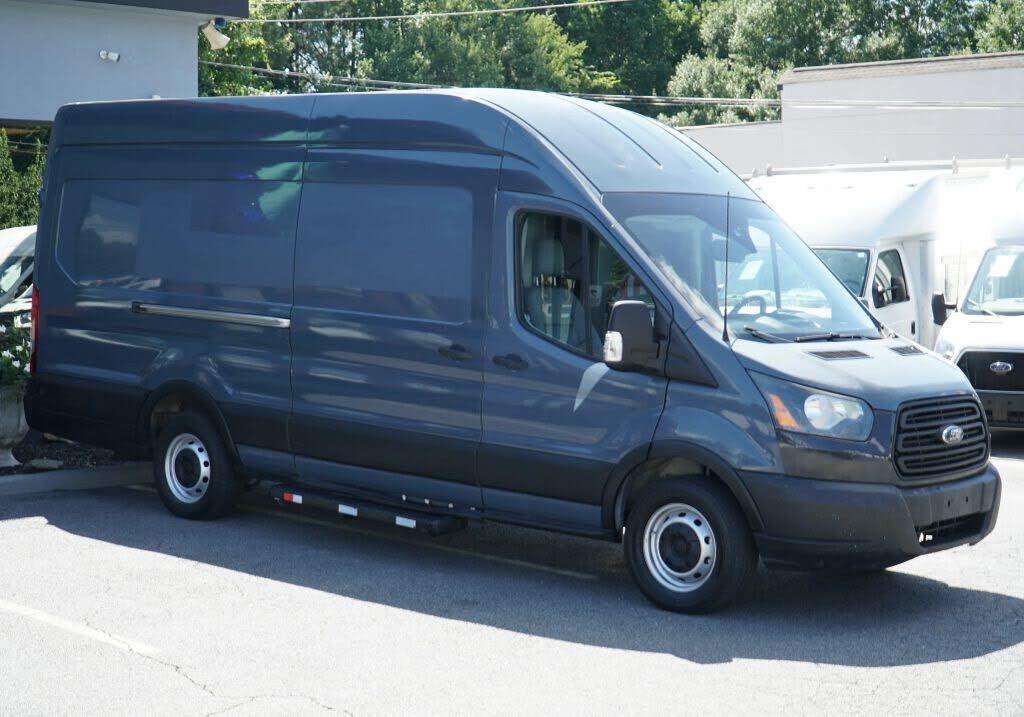 2019 FORD Transit