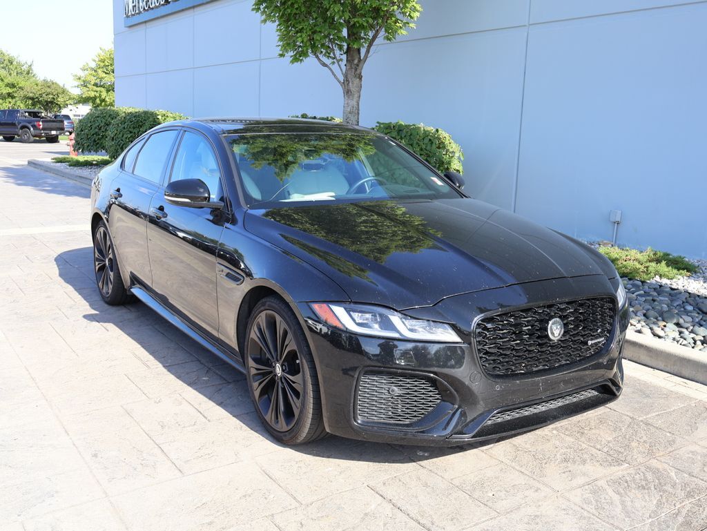 2024 JAGUAR XF