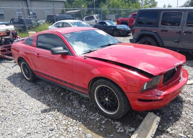 2005 FORD Mustang