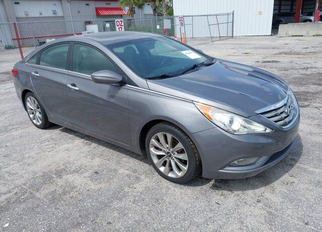 2011 HYUNDAI Sonata