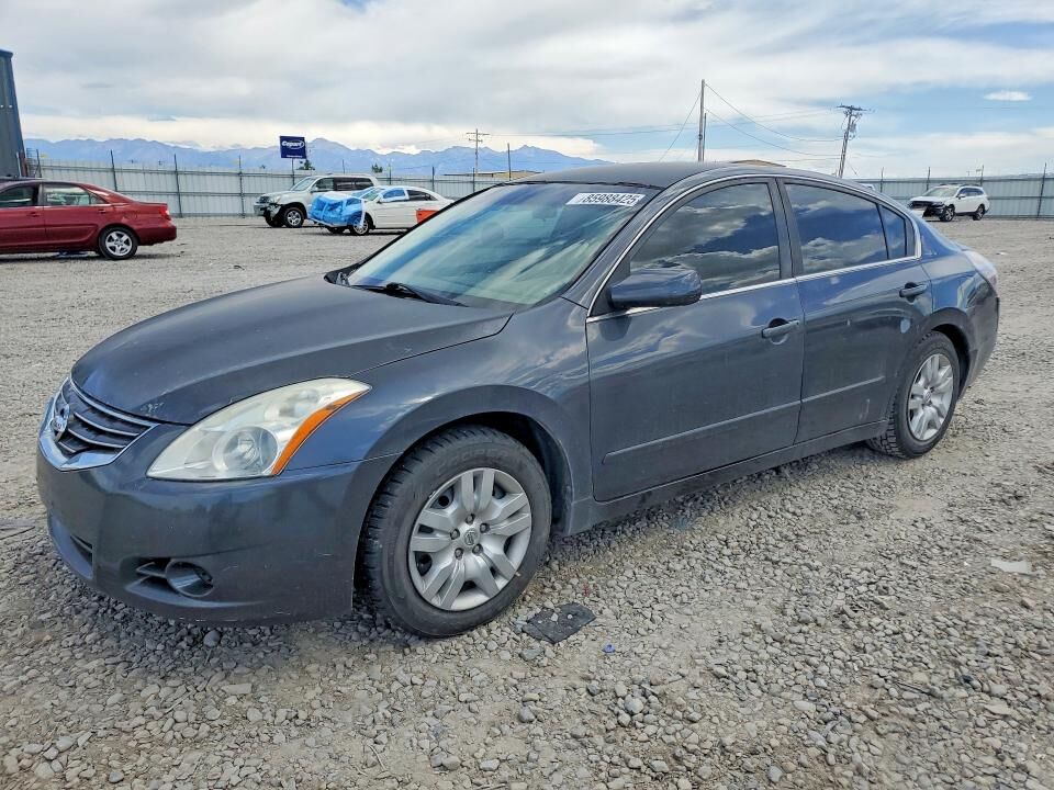 2010 NISSAN Altima