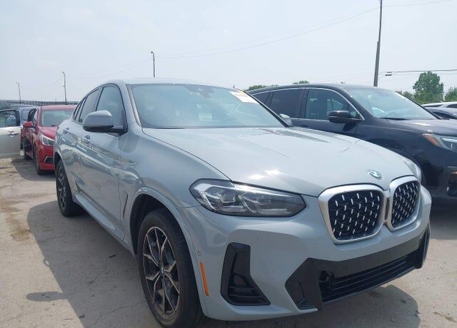 2023 BMW X4