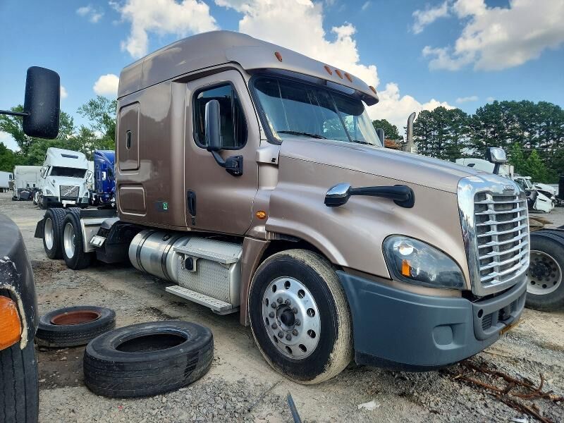 2018 FREIGHTLINER Cascadia