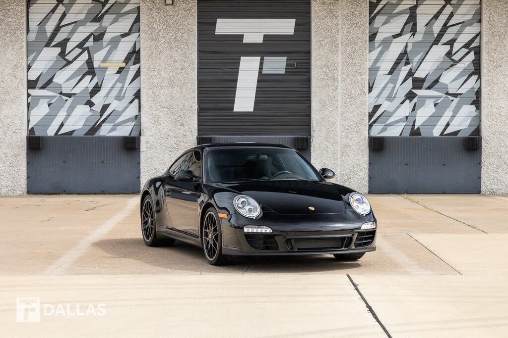 2012 PORSCHE 911