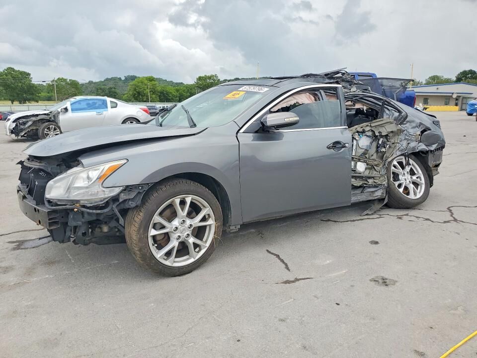 2014 NISSAN Maxima