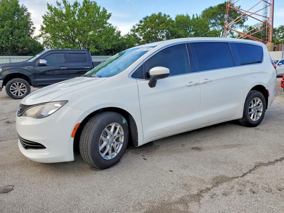 2020 CHRYSLER Voyager