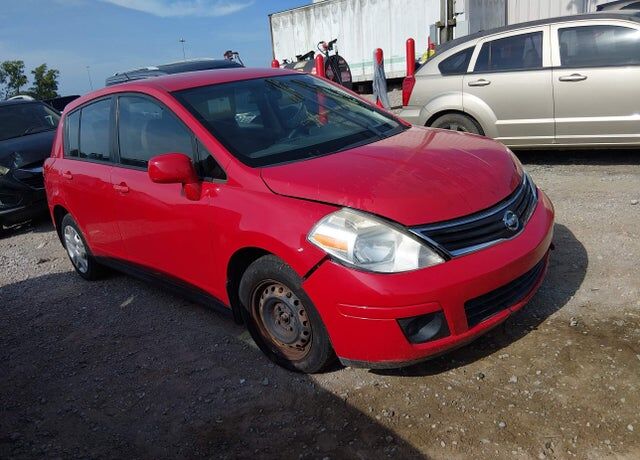 2011 NISSAN Versa