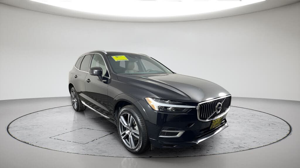 2021 VOLVO XC60
