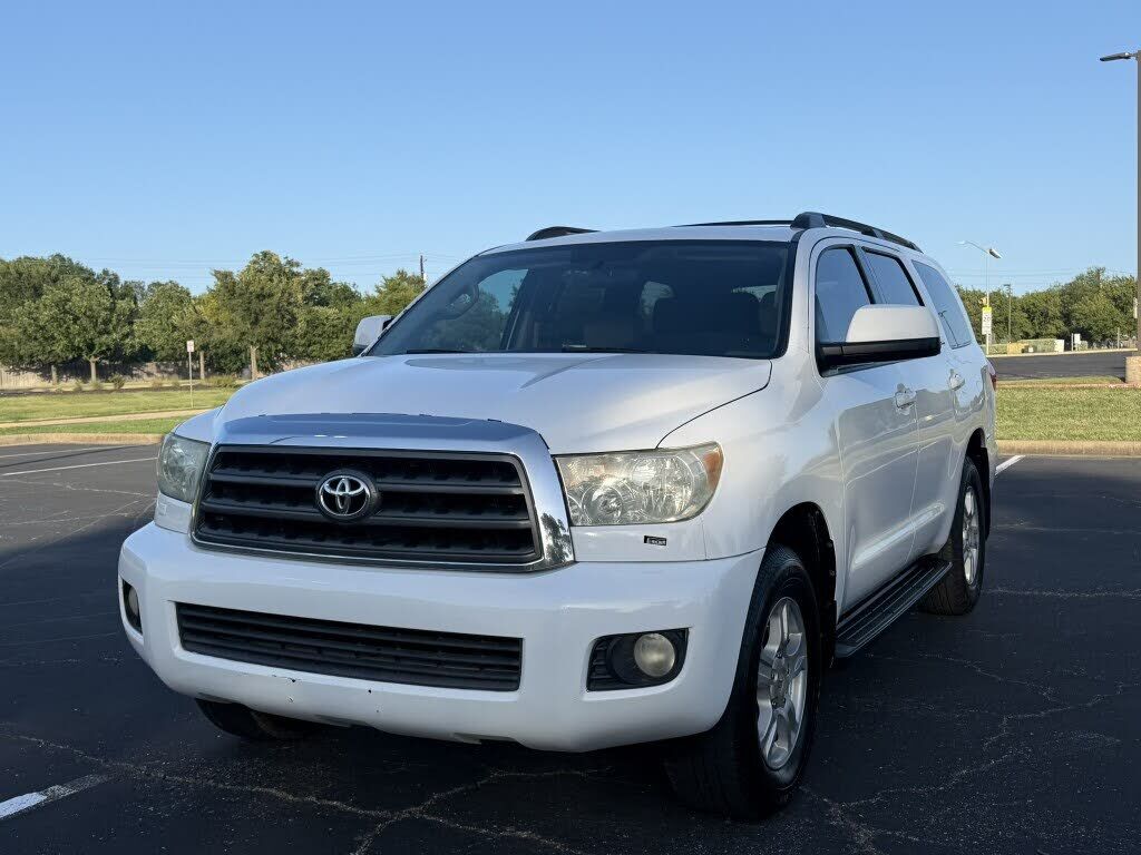 2013 TOYOTA Sequoia
