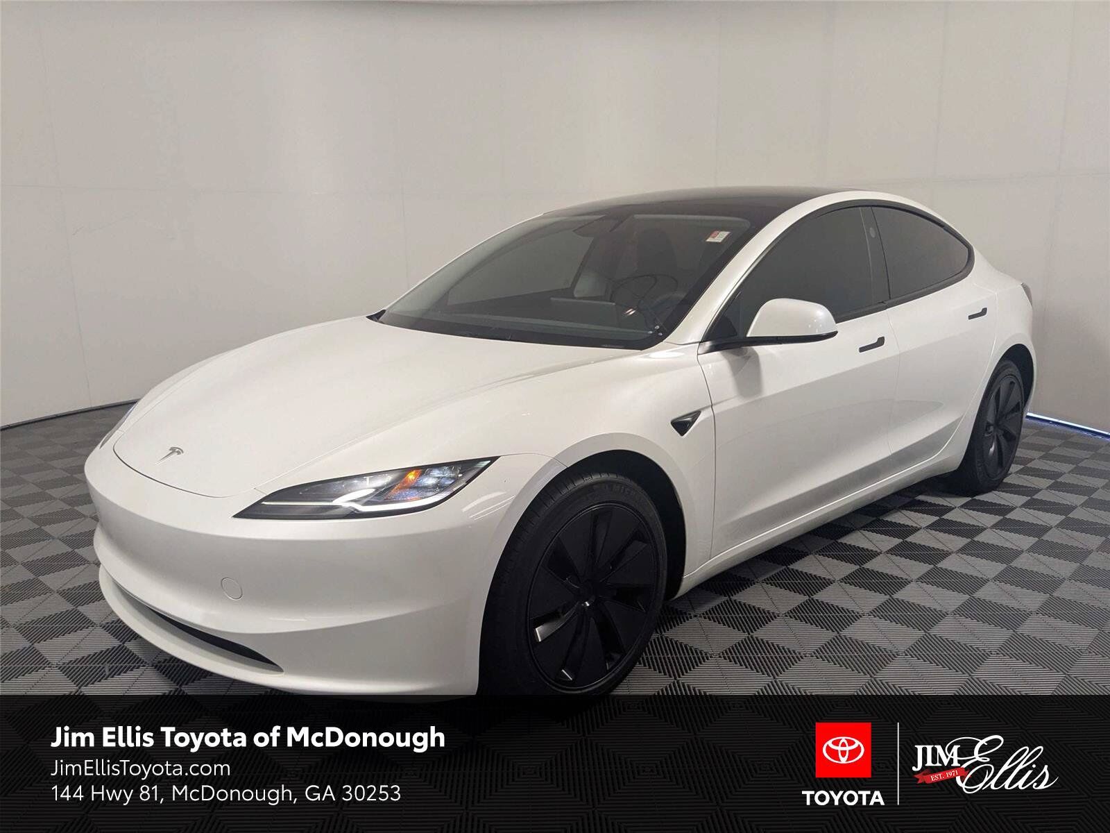 2024 TESLA Model 3