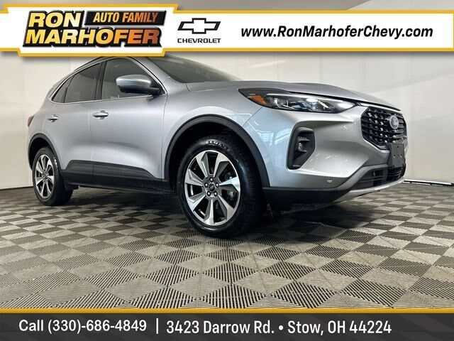 2024 FORD Escape