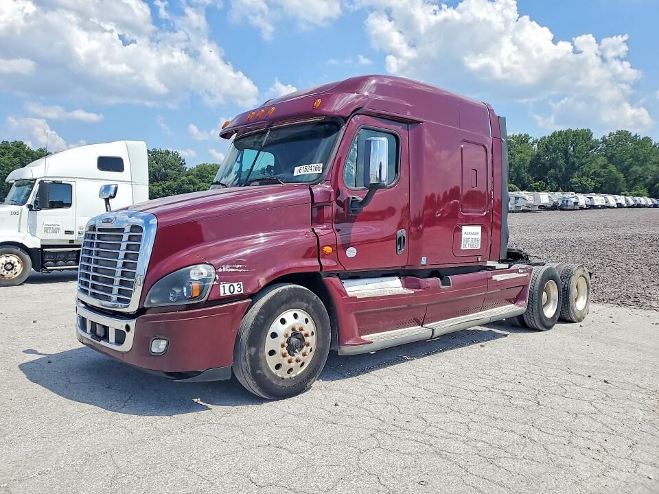 2016 FREIGHTLINER Cascadia