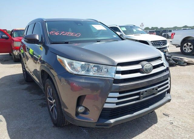 2018 TOYOTA Highlander
