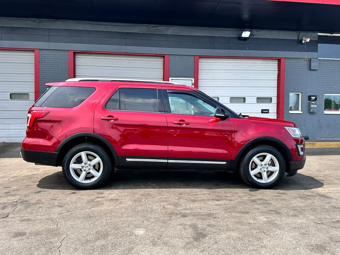 2016 FORD Explorer