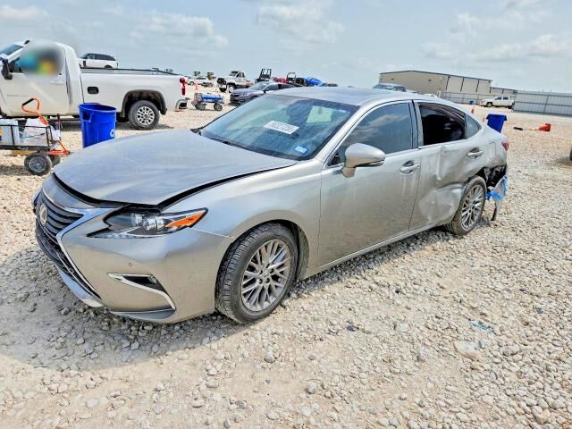 2016 LEXUS ES
