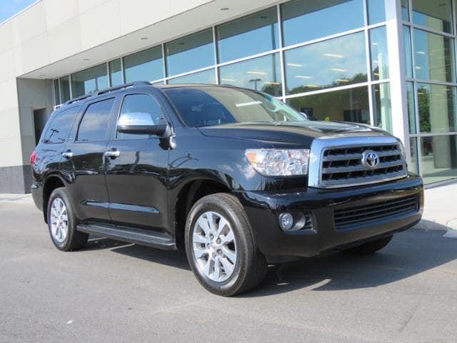 2017 TOYOTA Sequoia
