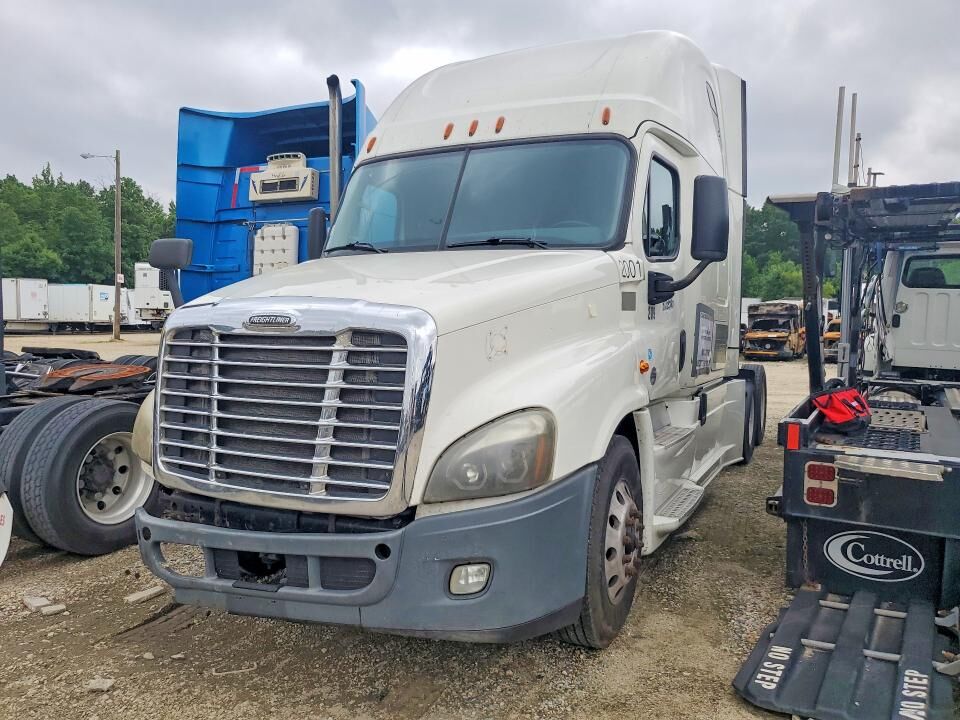 2019 FREIGHTLINER Cascadia