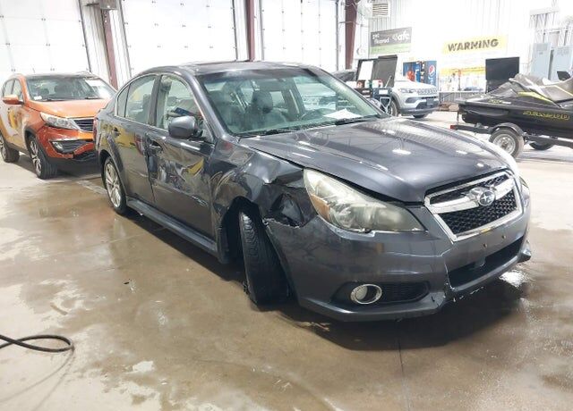 2013 SUBARU Legacy