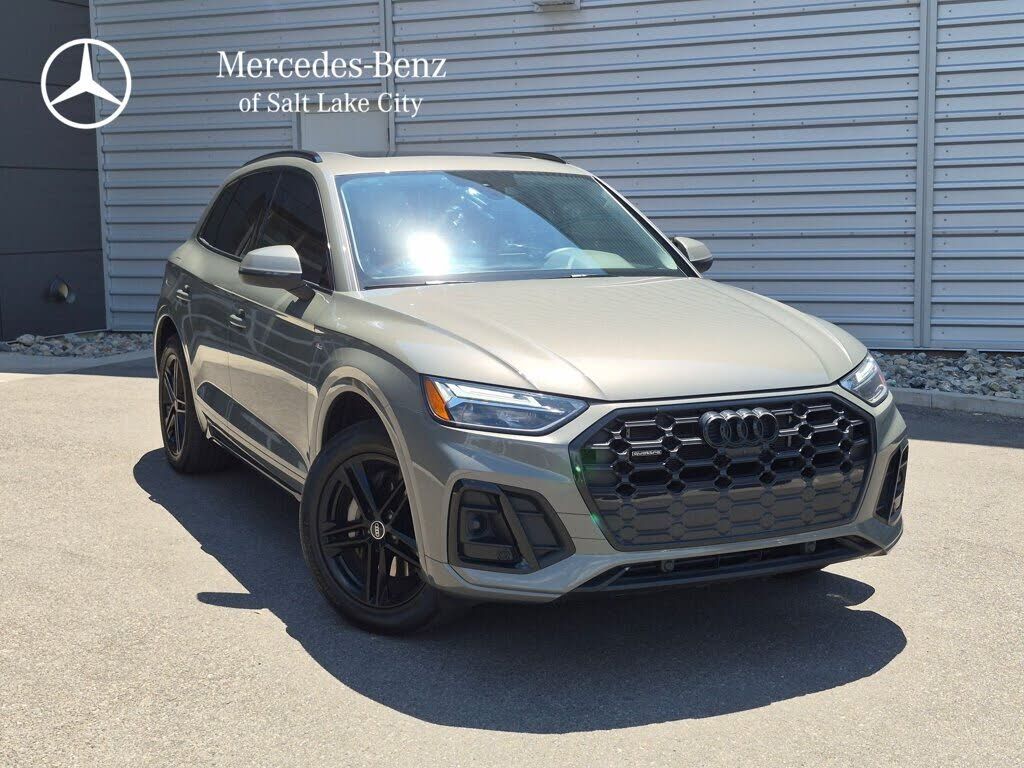2023 AUDI Q5 e