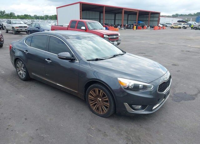 2016 KIA Cadenza