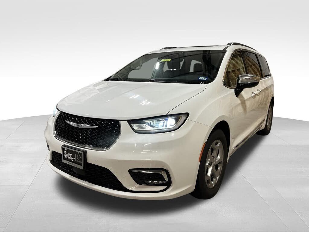 2023 CHRYSLER Pacifica
