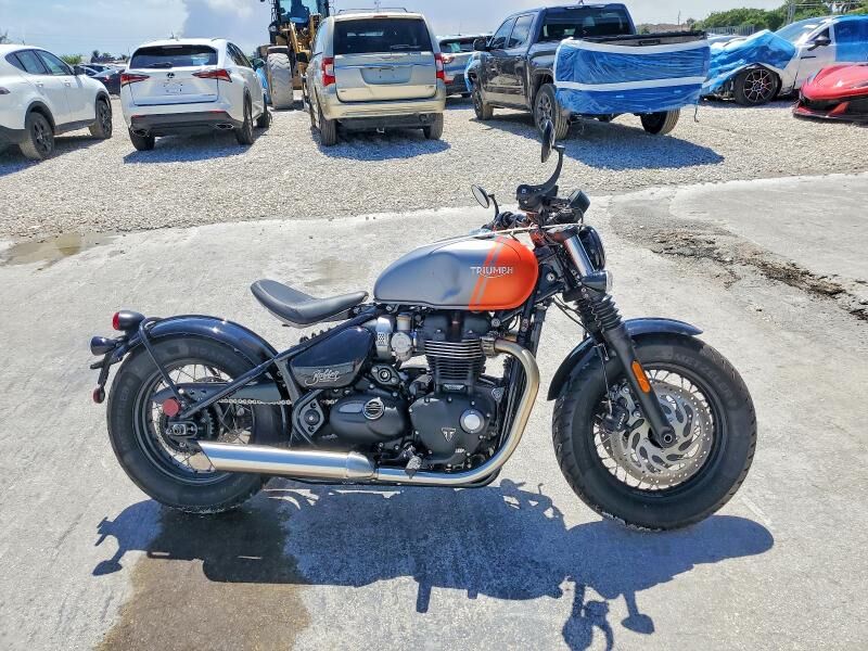 2025 TRIUMPH Bonneville