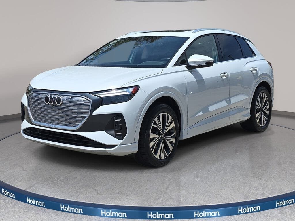 2023 AUDI Q4