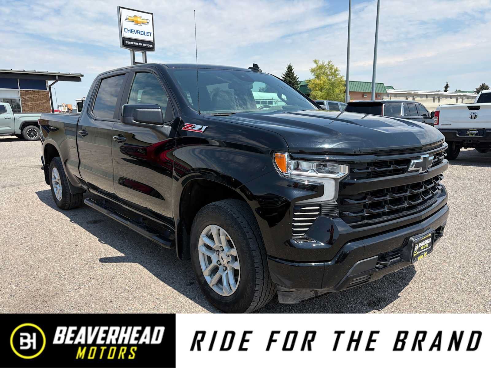 2025 CHEVROLET Silverado
