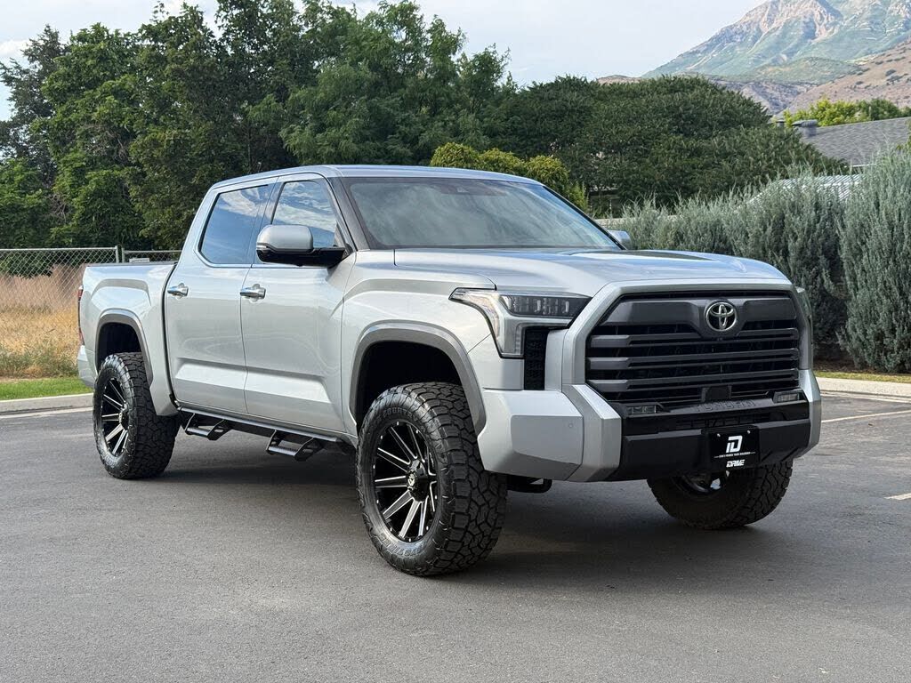 2023 TOYOTA Tundra