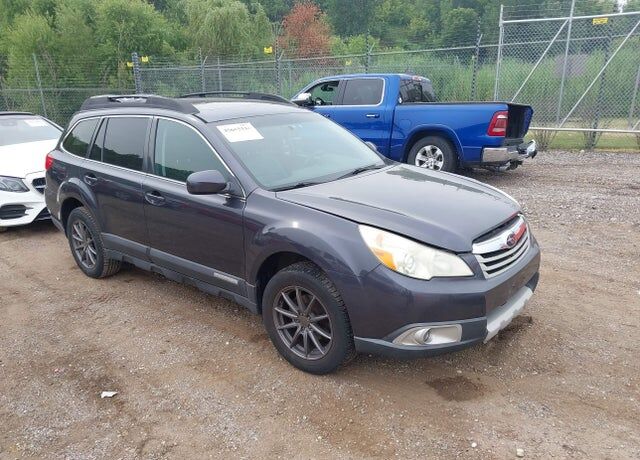 2011 SUBARU Outback