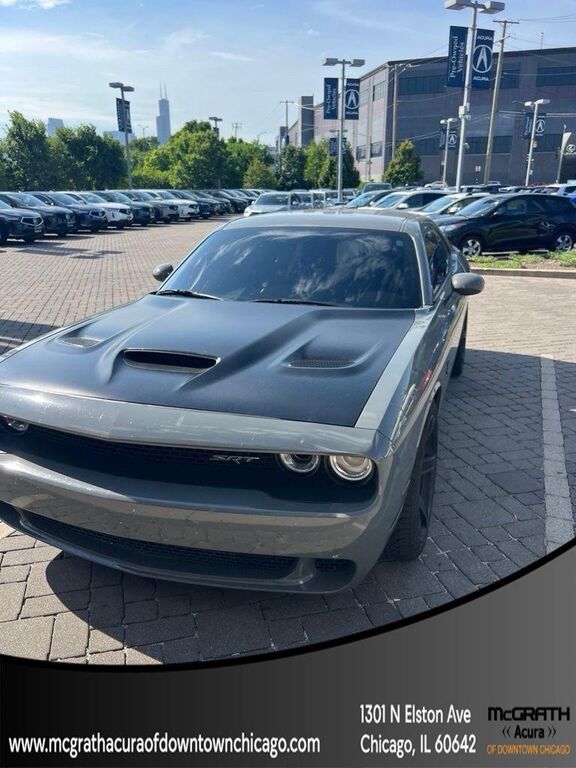 2017 DODGE Challenger