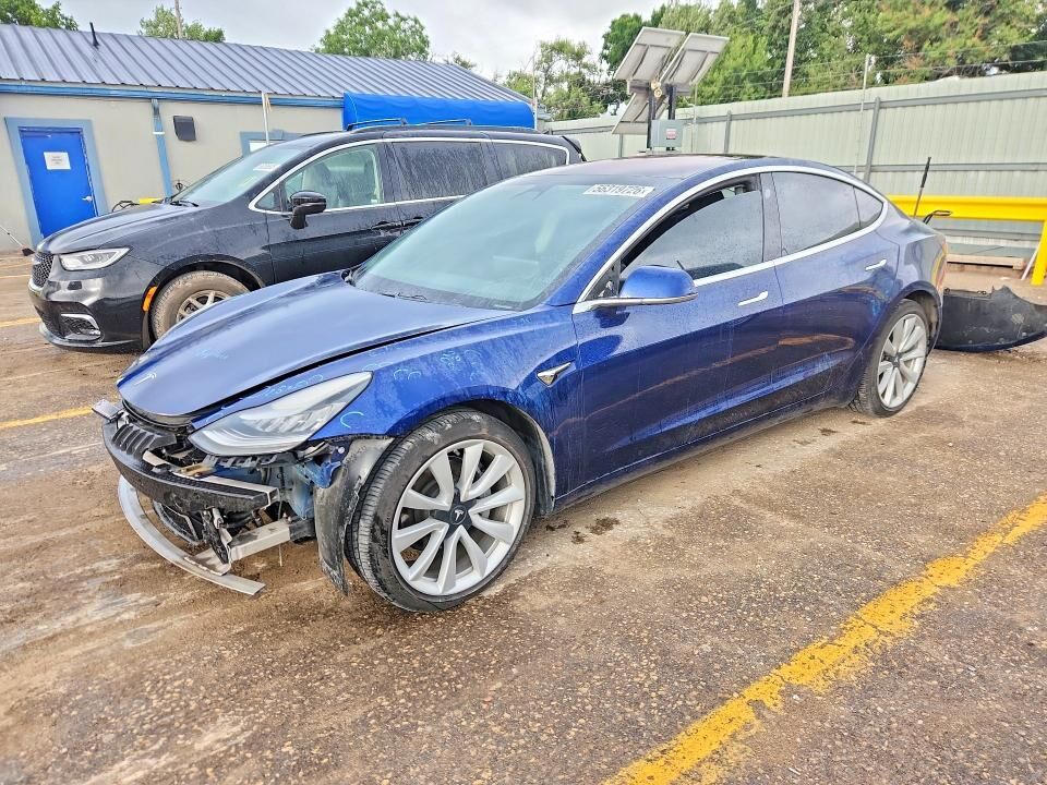 2018 TESLA Model 3