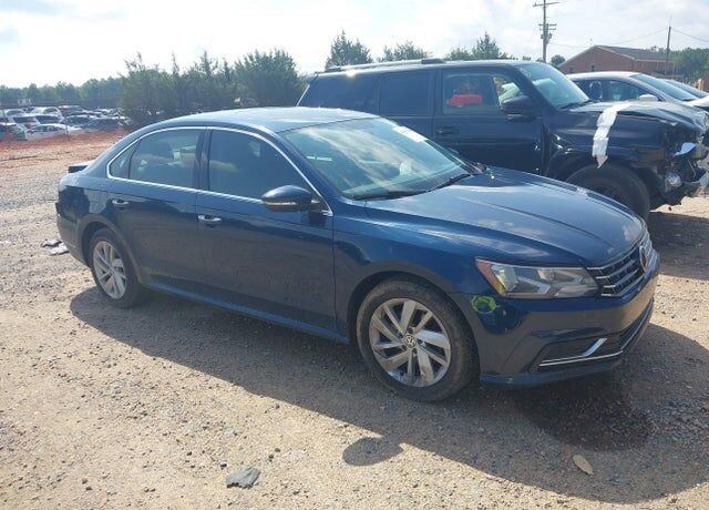 2018 VOLKSWAGEN Passat