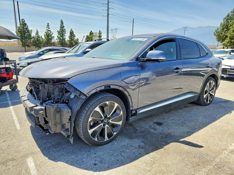 2023 VINFAST VF 8