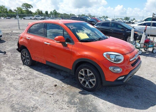 2016 FIAT 500X