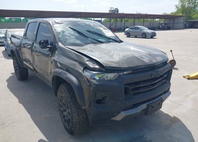 2024 CHEVROLET Silverado
