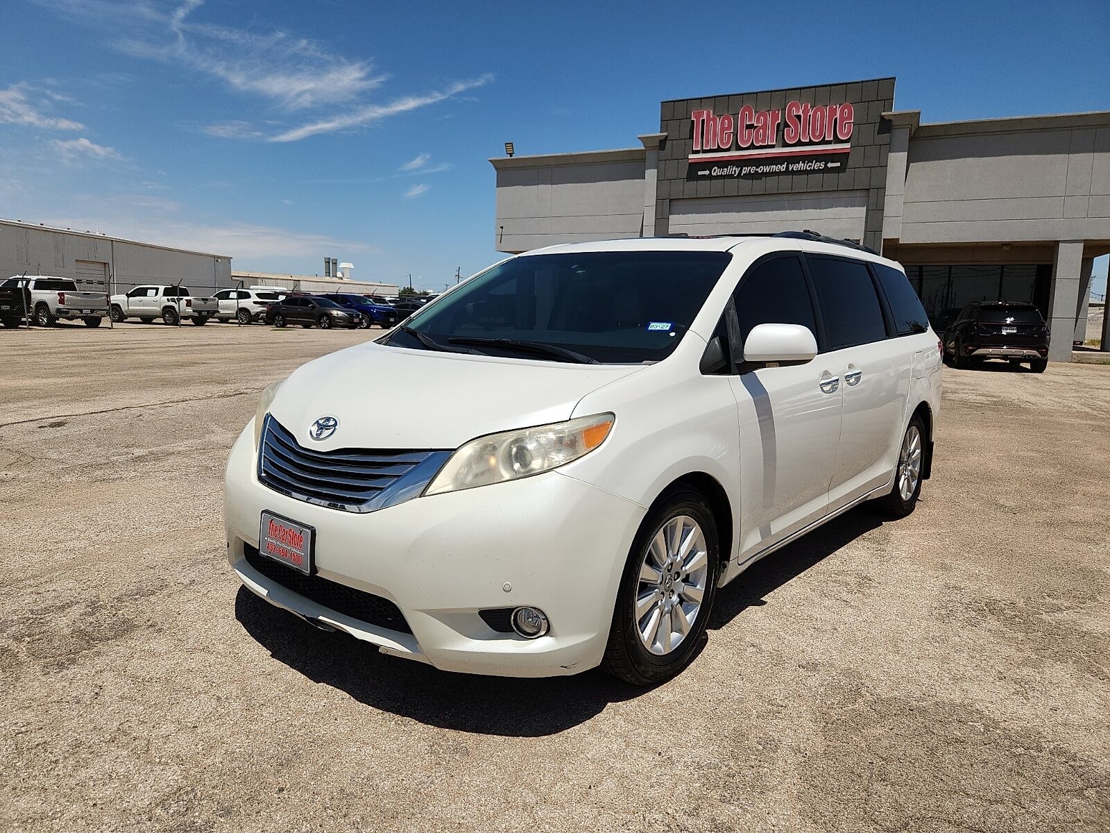 2011 TOYOTA Sienna