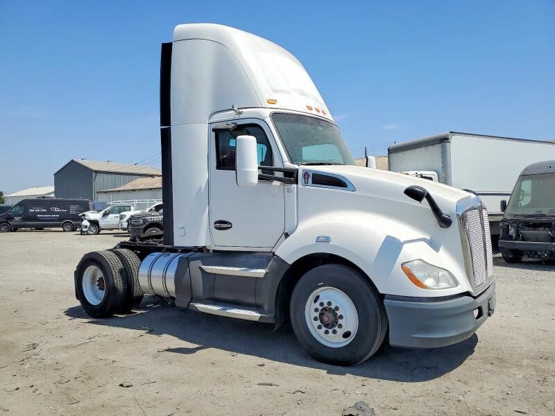 2016 KENWORTH T680