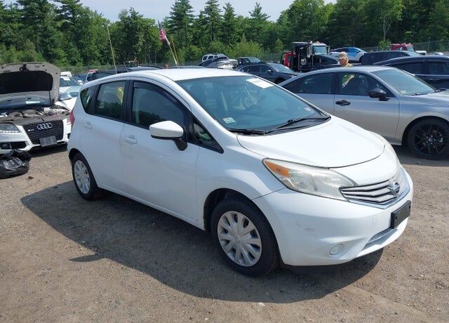 2016 NISSAN Versa